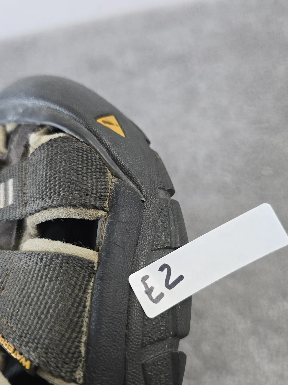 KEEN Newport H2 Waterproof Hiking Sandals Mens Size 10 Shoes Gray Beach Summer